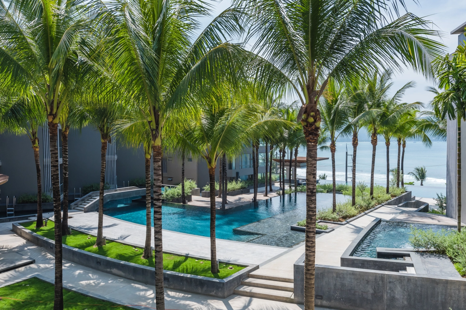 Area & Pool